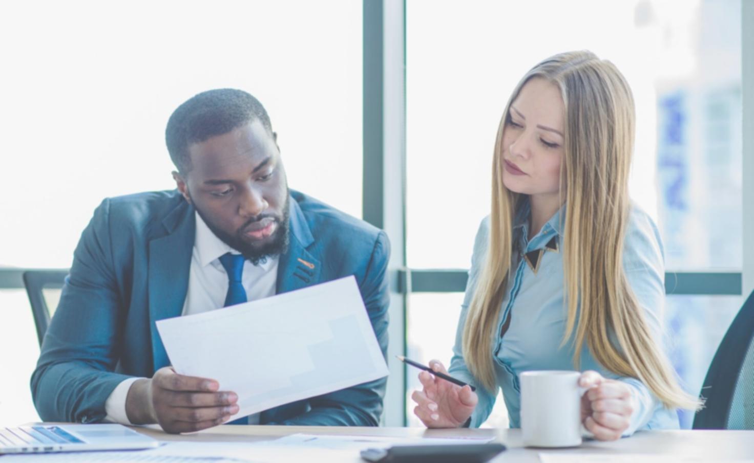 Sesión de formación en métricas presupuestarias